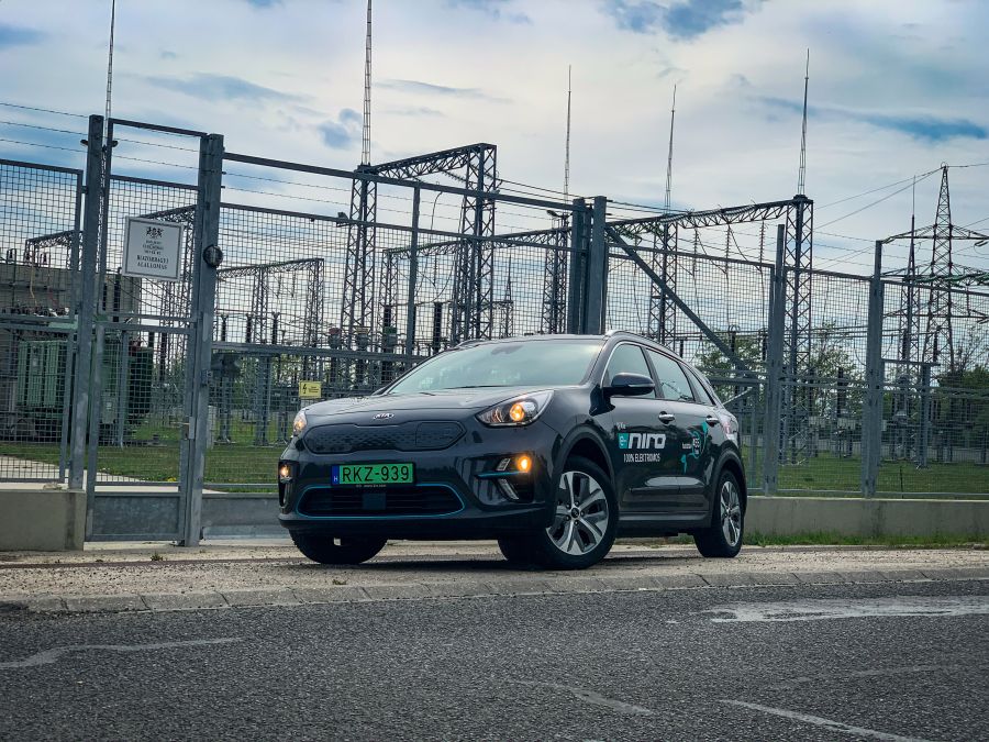 Villanyautós határérték – KIA Niro EV Mid-Range - Autó & Motor - MOBILITY - kia mid range teszt, kia niro, kia niro ev, kia niro ev mid range teszt, kia niro mid range, kia teszt, niro elektromos, niro teszt, 