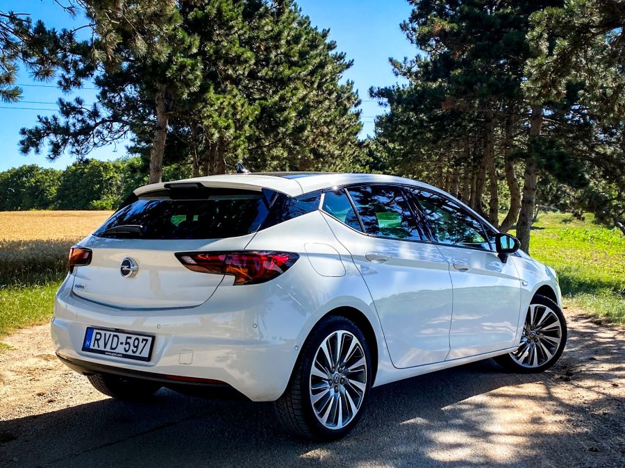 Ha szorít az ülés, irány a fitness - Opel Astra - Autó & Motor - MOBILITY - astra 5 ajtós, astra k, astra k teszt, opel astra k, opel astra k teszt, 