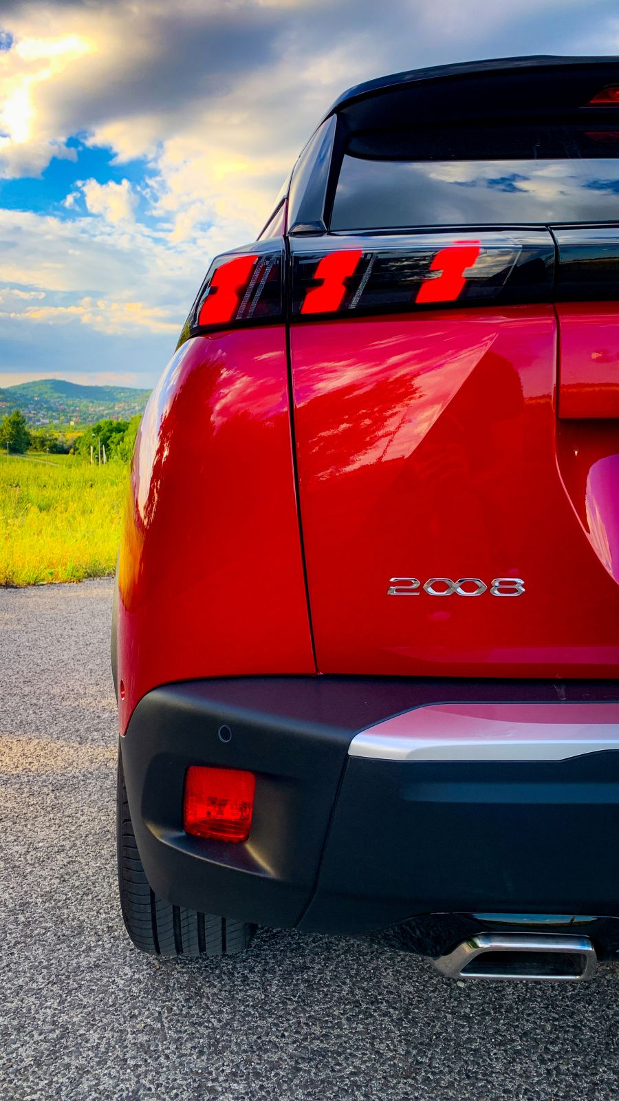 SUV francia módon - Peugeot 2008 1.2 GT Line - Autó & Motor - MOBILITY - peugeot 2008, peugeot 2008 gti teszt, peugeot 2008 teszt, peugeot suv teszt,