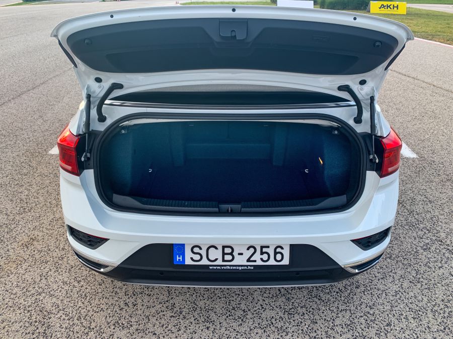 Hurrá itt a nyár! – VW T-Roc Cabriolet - Autó & Motor - MOBILITY - t roc cabrio 1.5 tsi teszt, troc cabrio teszt, vw cabrio teszt, vw t roc cabriolet teszt, vw t roc teszt, vw troc style cabrio, vw troc style teszt, 