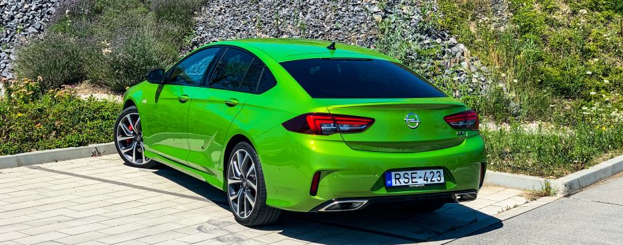Nem csak nevében nagy – Opel Insignia Grand Sport Gsi - Autó & Motor - MOBILITY - insignia gsi teszt, opel insignia grand sport gsi teszt, opel insignia grand sport teszt, opel insignia gsi teszt, opel insignia teszt, 