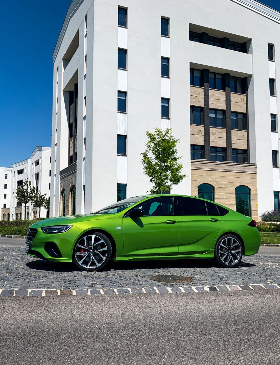 Nem csak nevében nagy – Opel Insignia Grand Sport Gsi - Autó & Motor - MOBILITY - insignia gsi teszt, opel insignia grand sport gsi teszt, opel insignia grand sport teszt, opel insignia gsi teszt, opel insignia teszt, 