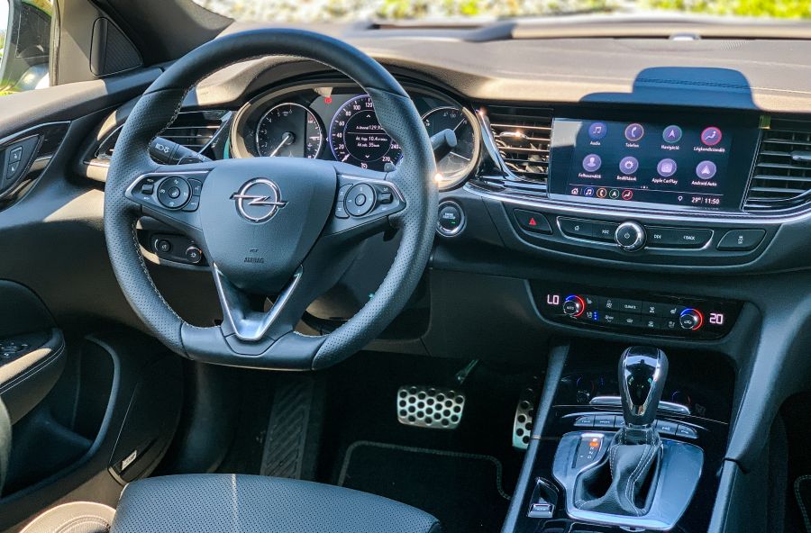 Nem csak nevében nagy – Opel Insignia Grand Sport Gsi - Autó & Motor - MOBILITY - insignia gsi teszt, opel insignia grand sport gsi teszt, opel insignia grand sport teszt, opel insignia gsi teszt, opel insignia teszt, 