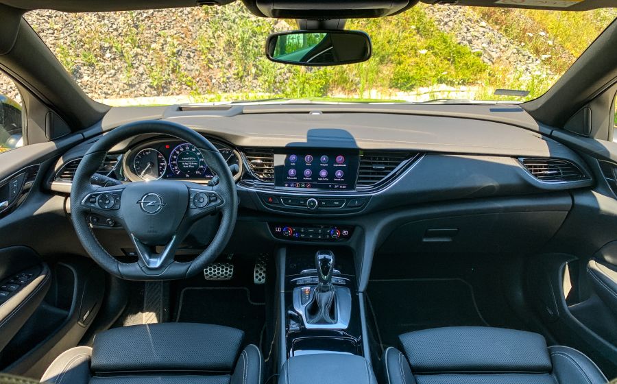 Nem csak nevében nagy – Opel Insignia Grand Sport Gsi - Autó & Motor - MOBILITY - insignia gsi teszt, opel insignia grand sport gsi teszt, opel insignia grand sport teszt, opel insignia gsi teszt, opel insignia teszt, 