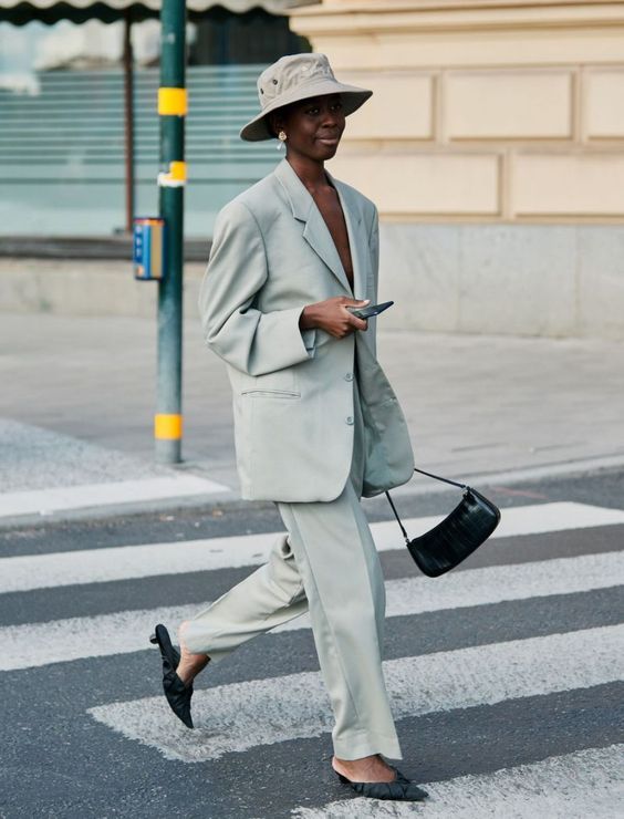 Stílusiskola: zsályazöld - a nyár egyik legfelkapottabb színe -  -  - divat, outfit, stílus, zöld, zsályazöld, 