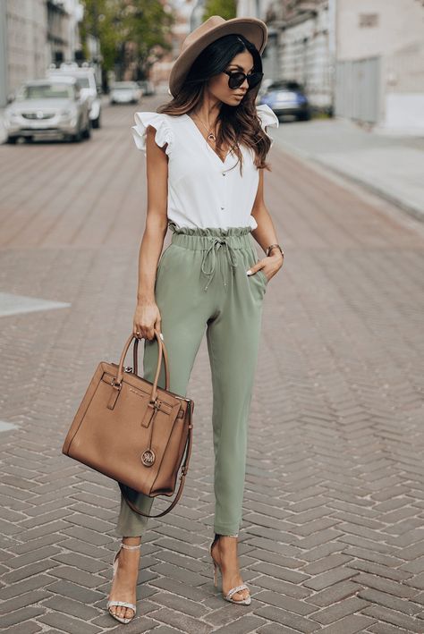 Stílusiskola: így viseld nyáron a khaki színt -  -  - divat, khaki, outfit, stílus, 