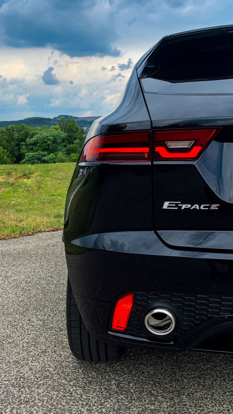 Tökéletes alternatíva – Jaguar E-Pace 2.0d R Dynamic S - Autó & Motor - MOBILITY - jaguar dízel teszt, jaguar e pace, jaguar e pace r dynamic teszt, jaguar epace teszt, jaguar suv teszt, jaguar teszt, 