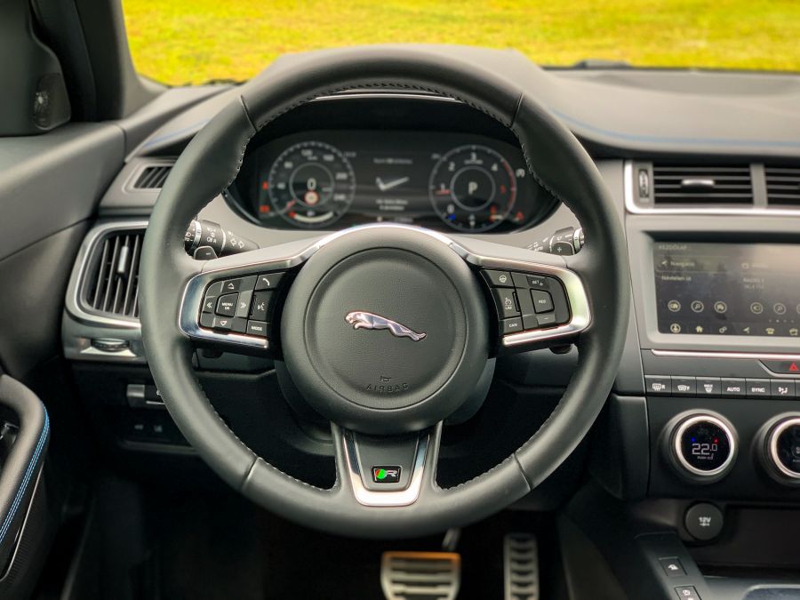 Tökéletes alternatíva – Jaguar E-Pace 2.0d R Dynamic S - Autó & Motor - MOBILITY - jaguar dízel teszt, jaguar e pace, jaguar e pace r dynamic teszt, jaguar epace teszt, jaguar suv teszt, jaguar teszt, 