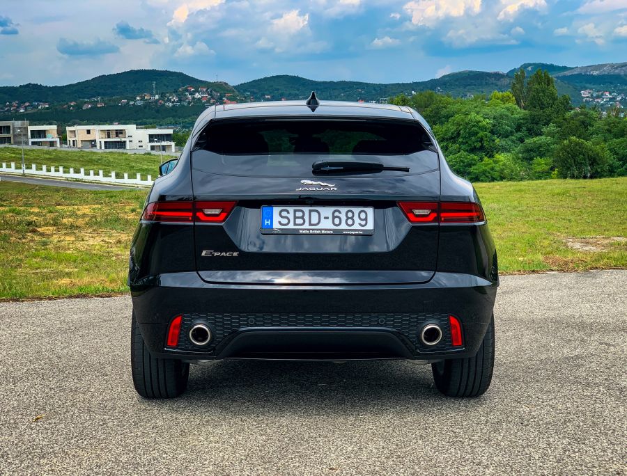 Tökéletes alternatíva – Jaguar E-Pace 2.0d R Dynamic S - Autó & Motor - MOBILITY - jaguar dízel teszt, jaguar e pace, jaguar e pace r dynamic teszt, jaguar epace teszt, jaguar suv teszt, jaguar teszt, 