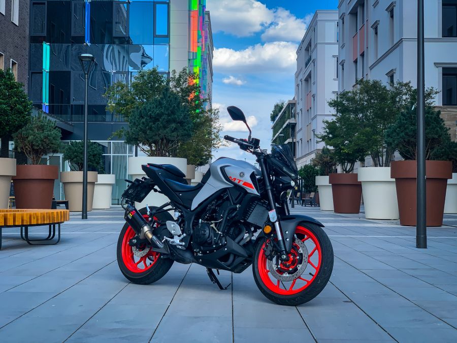 Kicsi és játékos - Yamaha MT-03 - Autó & Motor - MOBILITY - yamaha 300, yamaha mt03, yamaha mt03 teszt, yamaha teszt, 