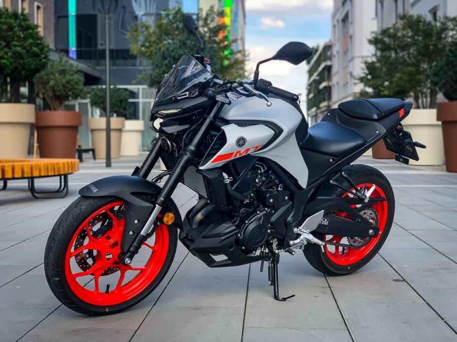 Kicsi és játékos - Yamaha MT-03 - Autó & Motor - MOBILITY - yamaha 300, yamaha mt03, yamaha mt03 teszt, yamaha teszt, 