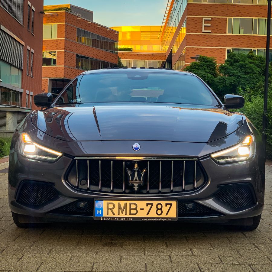 Tradíció, stílus, sebesség – Maserati Ghibli 3.0 V6 - Autó & Motor - MOBILITY - ghibli 3.0 teszt, maserati ghibli, maserati ghibli teszt, maserati teszt, stílusos autók, 