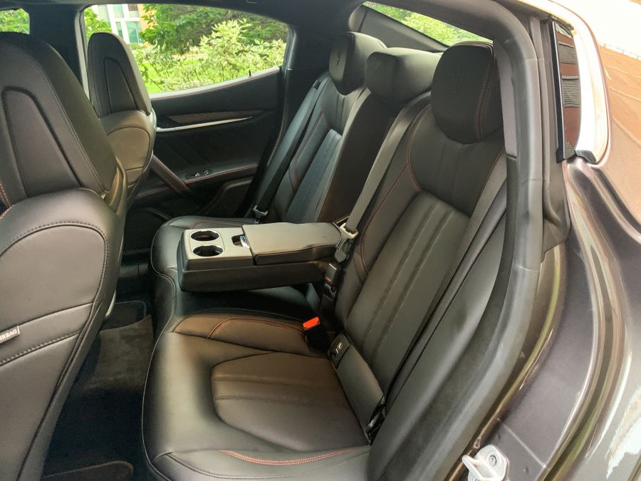 Tradíció, stílus, sebesség – Maserati Ghibli 3.0 V6 - Autó & Motor - MOBILITY - ghibli 3.0 teszt, maserati ghibli, maserati ghibli teszt, maserati teszt, stílusos autók, 