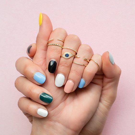 10 manikűr ötlet, ha te is döntésképtelen vagy -  -  - köröm, manikűr, nyár, színek, színes, 