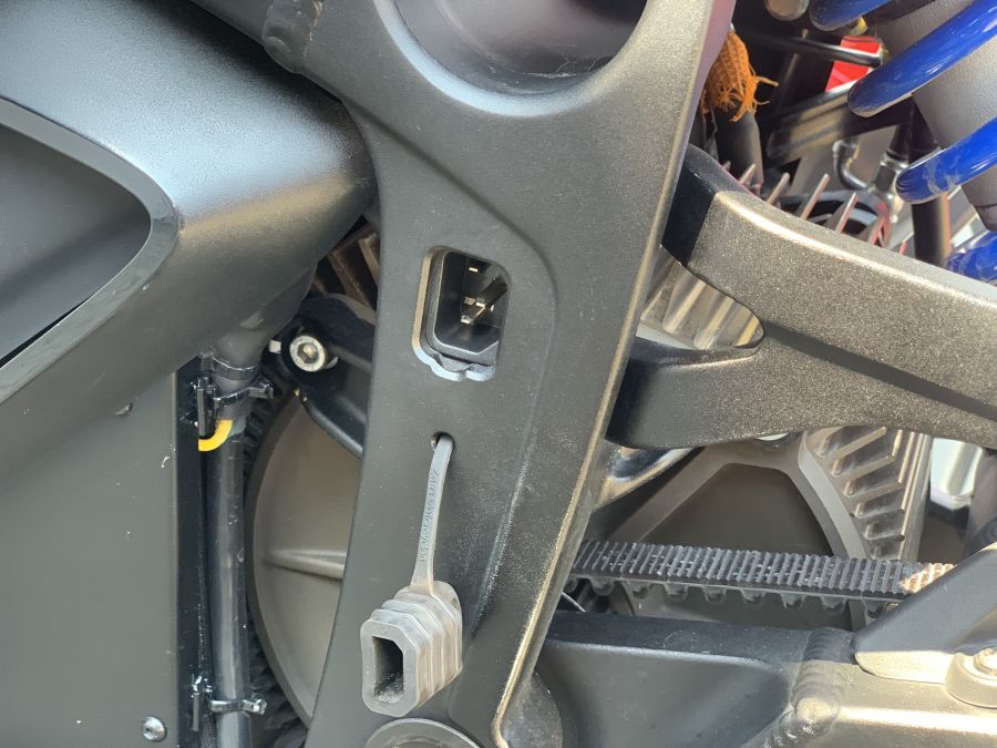 Tekints a jövőbe - ZERO DS ZF14.4 - Autó & Motor - MOBILITY - elektromos motorkerékpár teszt, szallerbeck motor teszt, szallerbeck zero ds teszt, zero ds elektromos, zero ds motor, zero ds naked, zero ds teszt, 