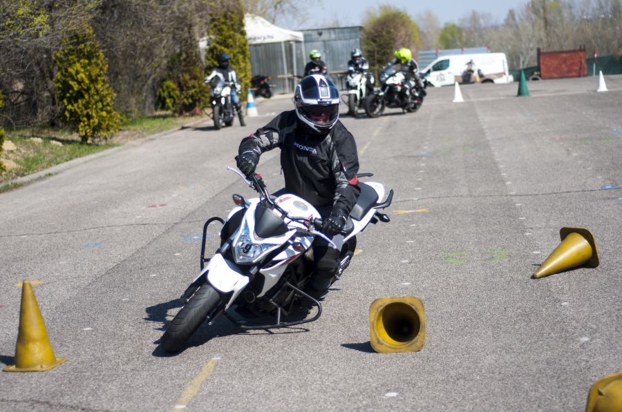 Már motorkerékpár jogosítványt is lehet szerezni a Safety-Hungarynél - Autó & Motor - MOBILITY - continental, jogosítvány, motor, safety-hungary,