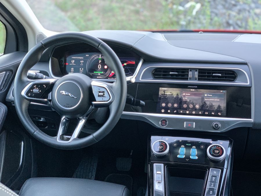 Van remény – Jaguar I-Pace - Autó & Motor - MOBILITY - car of the year teszt, jaguar electric, jaguar i pace, jaguar i pace teszt, jaguar ipace, jaguar suv teszt, 