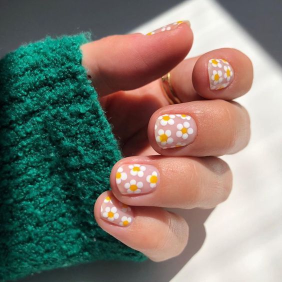 Top10: manikűrök a legimádnivalóbb mintákkal -  -  - cuki, köröm, manikűr, minta, nyár, ötletek, 