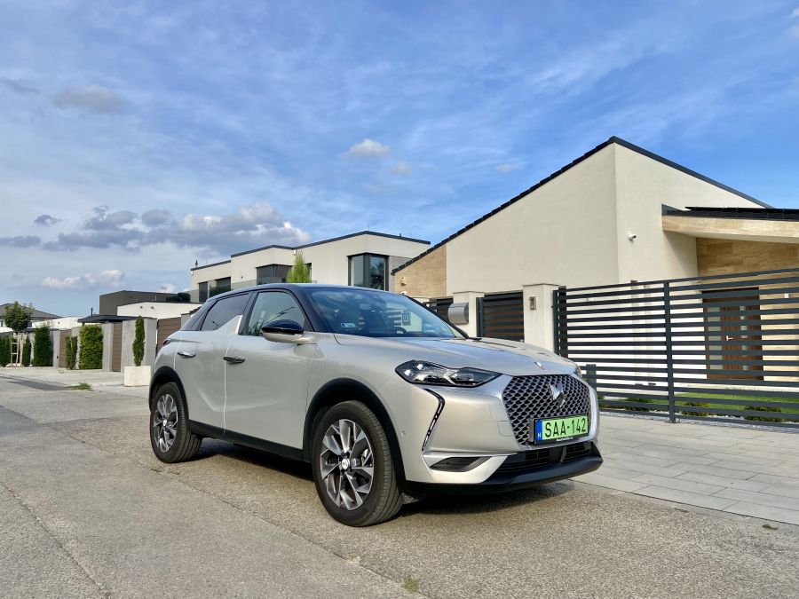 Guruló ékszerdoboz – DS 3 Crossback E-Tense (2020) teszt - Autó & Motor - MOBILITY - ds, ds3, ds3 crossback e-tense, ds3 crossback e-tense teszt, elektromos, elektromos autó, prémium, tesztautó, 