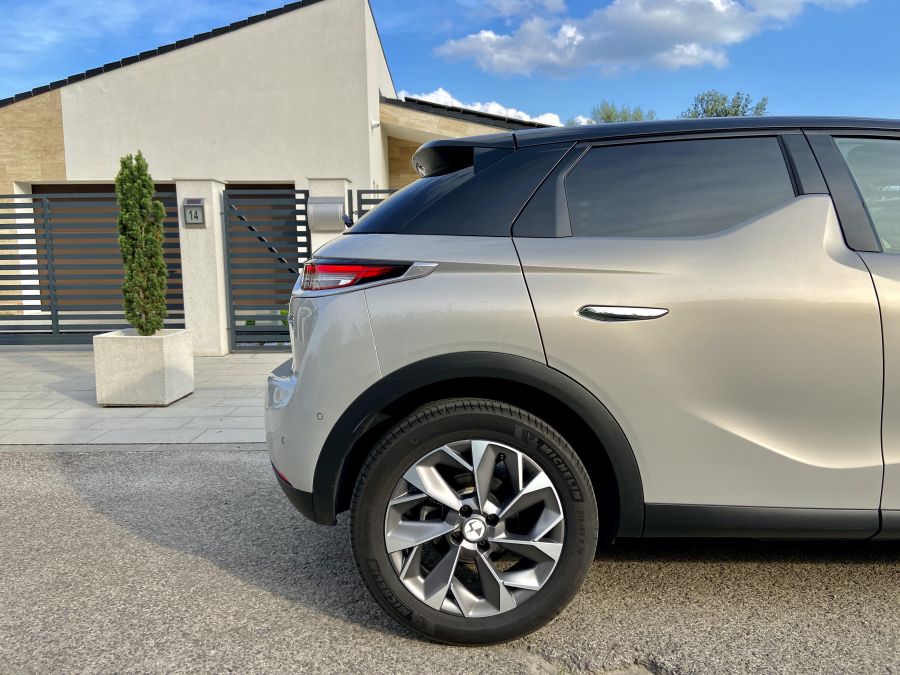 Guruló ékszerdoboz – DS 3 Crossback E-Tense (2020) teszt - Autó & Motor - MOBILITY - ds, ds3, ds3 crossback e-tense, ds3 crossback e-tense teszt, elektromos, elektromos autó, prémium, tesztautó, 