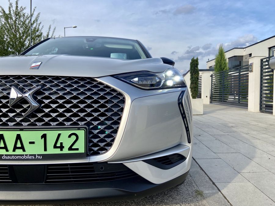 Guruló ékszerdoboz – DS 3 Crossback E-Tense (2020) teszt - Autó & Motor - MOBILITY - ds, ds3, ds3 crossback e-tense, ds3 crossback e-tense teszt, elektromos, elektromos autó, prémium, tesztautó, 