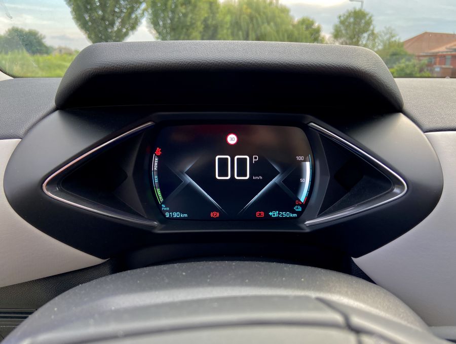 Guruló ékszerdoboz – DS 3 Crossback E-Tense (2020) teszt - Autó & Motor - MOBILITY - ds, ds3, ds3 crossback e-tense, ds3 crossback e-tense teszt, elektromos, elektromos autó, prémium, tesztautó, 