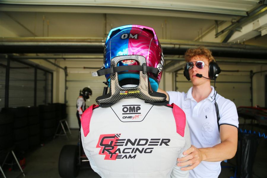 A második hazai pályán - Autó & Motor -  - gender racing team, GRT,