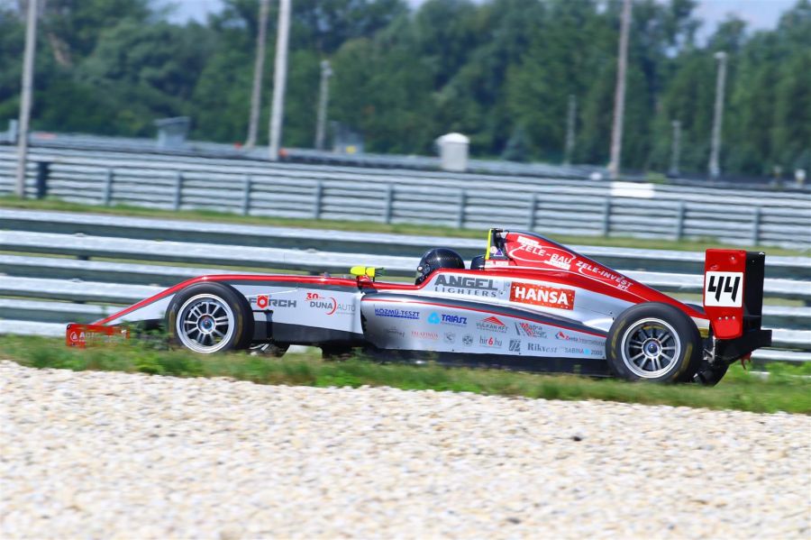 A második hazai pályán - Autó & Motor -  - gender racing team, GRT,