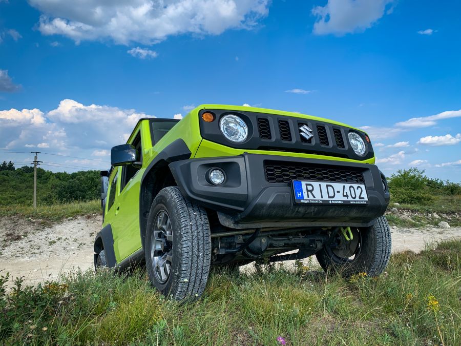 Nemcsak a húszéveseké a világ – Suzuki Jimny újratöltve - Autó & Motor - MOBILITY - jimny 2019, jimny teszt, Suzuki Jimny automata, suzuki Jimny teszt,