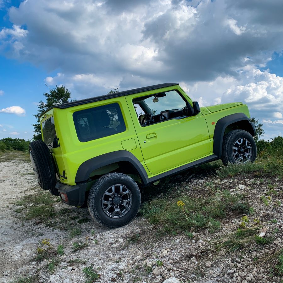 Nemcsak a húszéveseké a világ – Suzuki Jimny újratöltve - Autó & Motor - MOBILITY - jimny 2019, jimny teszt, Suzuki Jimny automata, suzuki Jimny teszt,