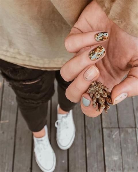 Top10: gyönyörű manikúr ötletek az őszi szezonra -  -  - köröm, manikűr, minta, ősz, ötletek, tippek, 