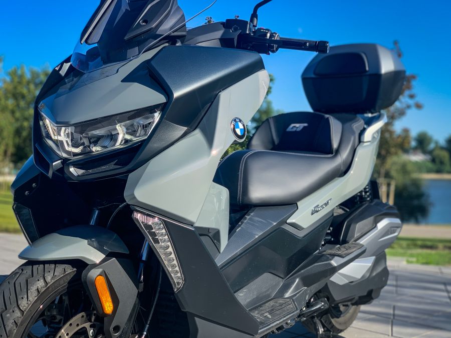 Univerzális – BMW C400GT - Autó & Motor - MOBILITY - bmw 400 teszt, bmw c400 teszt, BMW c400gt teszt, bmw robogó teszt,