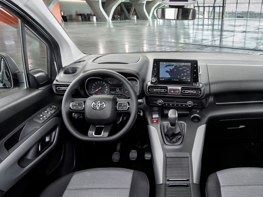 Nem véletlenül a nagycsaládos autóvásárlási program favoritja a Toyota Proace City Verso - Autó & Motor -  - proace city verso, toyota,