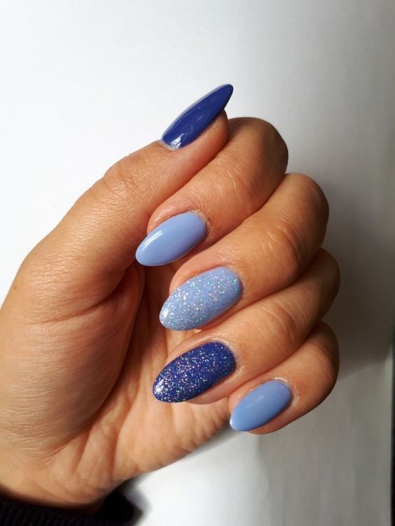 Top10: Őszi manikűr ötletek kékkel -  -  - kék, köröm, manikűr, ősz, 