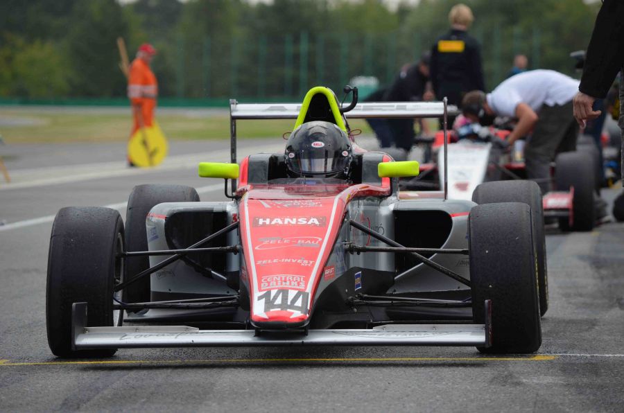 BRNO-ban már bajnoki címekért küzdöttek a GRT újoncai - Autó & Motor -  - Brno, grt,