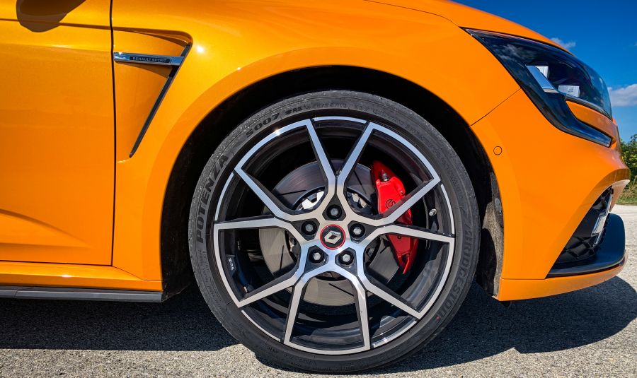 Ha az út a versenypálya - Renault Megane R.S. Trophy - Autó & Motor - MOBILITY - megane sport teszt, renault megane, renault megane r.s. trophy teszt, renault r.s. teszt, trophy teszt,