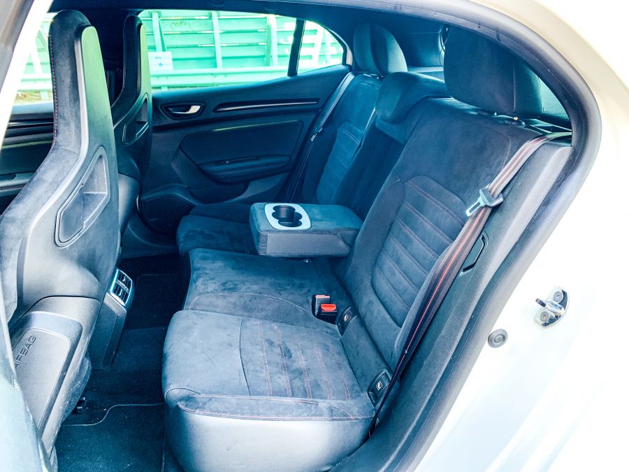 A versenypálya folytatódik – Renault Megane R.S. Trophy EDC - Autó & Motor - MOBILITY - megane r.s. teszt, renault megane r.s. EDC teszt, renault megane r.s. trophy automata teszt, renault megane trophy teszt, renault sport teszt, 