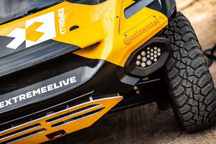 'A gumiabroncsok különösen fontosak, h a versenyzés köves, homokos, füves, jeges és havas felületen is történik” – Interjú Alejandro Agaggal, az Extreme E vezérigazgatójával - STYLELIFE - Interjúk - continental, extreme e, interjú, 