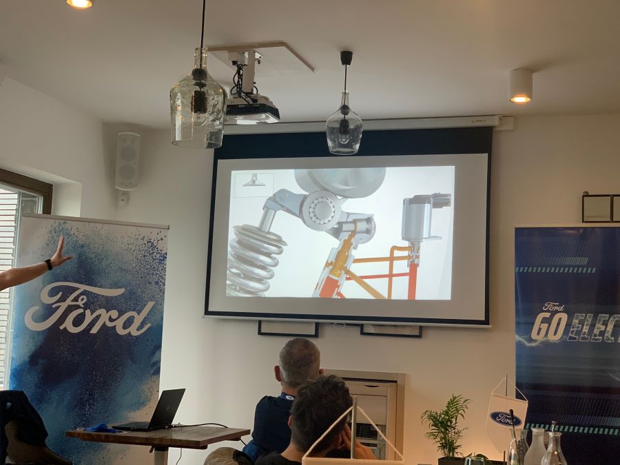 Fiestatól Explorerig - Kipróbáltuk a Ford teljes hybrid kínálatát - Autó & Motor - MOBILITY - ford, ford magyarország, teszt, tesztnap, 