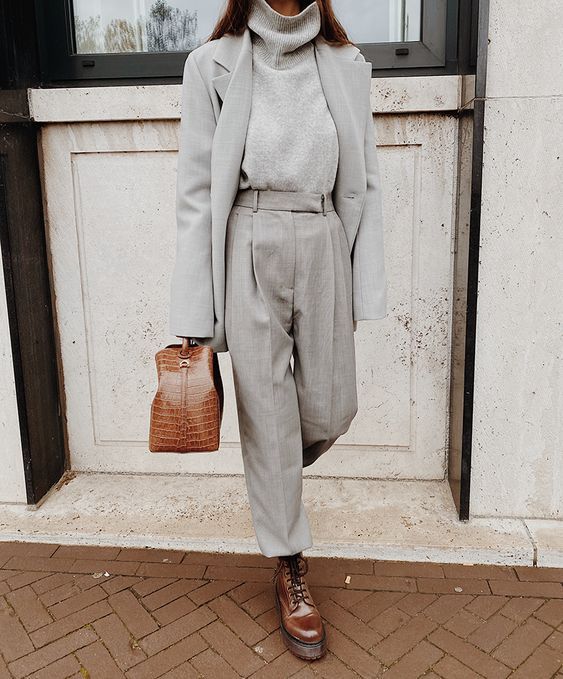 Stílusiskola: így viseld ősszel a szürke számtalan árnyalatát -  -  - divat, outfit, ősz, stílus, szürke, 