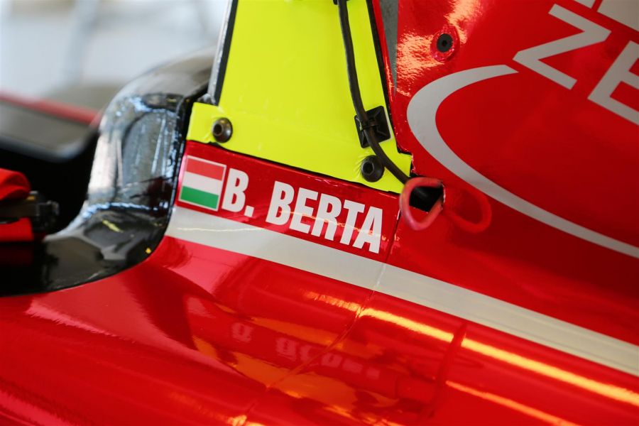 Bajnoki címek küszöbén - Autó & Motor -  - gender racing, verseny, 