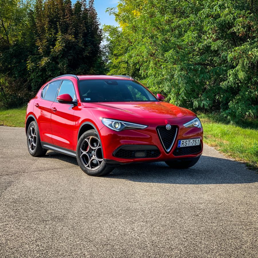 Amikor felforr a vér – Alfa Romeo Stelvio 2.0T - Autó & Motor - MOBILITY - Alfa Romeo stelvio, Alfa Romeo Stelvio 2.0T teszt, Alfa Stelvio teszt, Alfa SUV teszt,