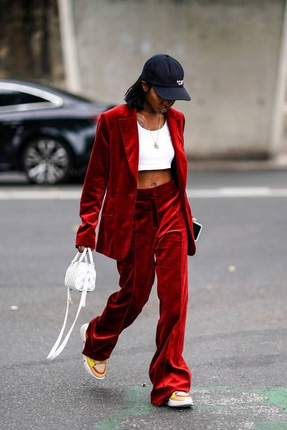 Stílusiskola: így viselj bársony nadrágokat -  -  - bársony, bársony nadrág, divat, outfit, ősz, stílus, 