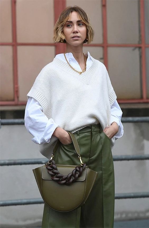 Stílusiskola: így viselj fehér ingeket -  -  - divat, fehér ing, outfit, ősz, stílus, 