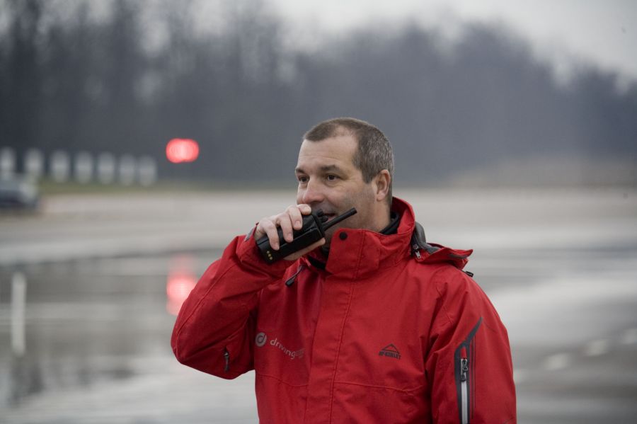 CURLING RAJONGÓK KÍMÉLJENEK! - Autó & Motor -  - driving camp, tél, 