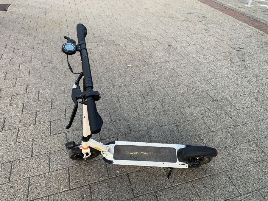 A modern városi – Joyor X5S és Joyor G1 -  -  - elektromos roller, roller,