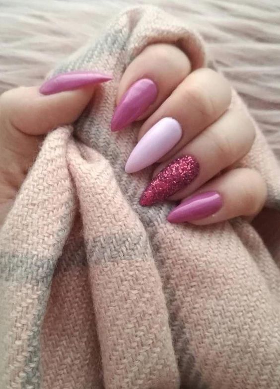 Top10: rózsaszín manikűr ötletek szürke őszi napokra -  -  - köröm, manikűr, rózsaszín, 