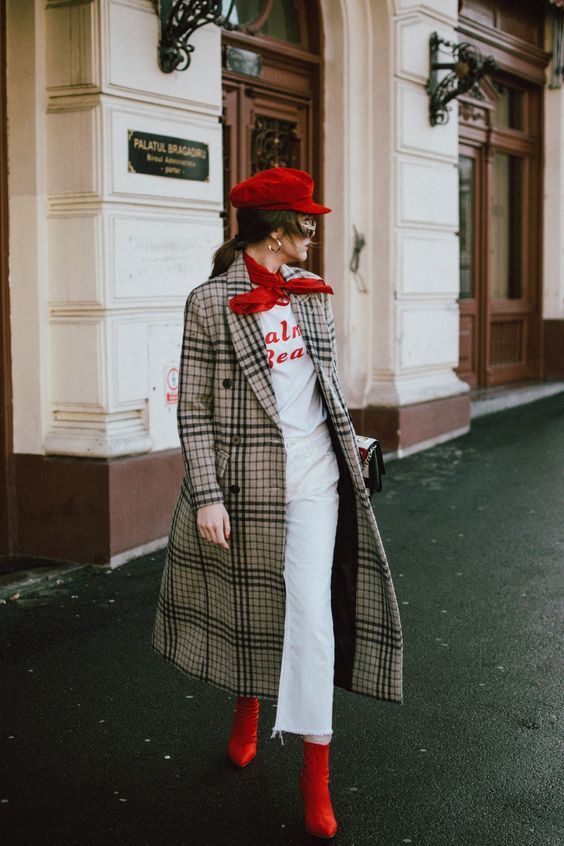 Stílusiskola: piros outfitek szürke hétküznapokra -  -  - divat, outfit, ősz, piros, stílus, 