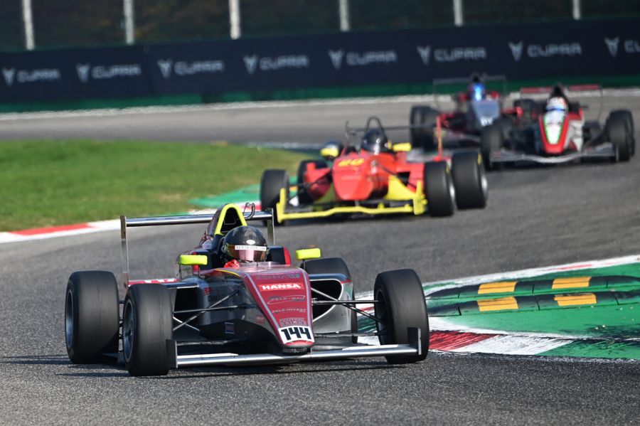 Évadzáró legendás olasz pályán - Autó & Motor -  - Gender racing team, GRT,