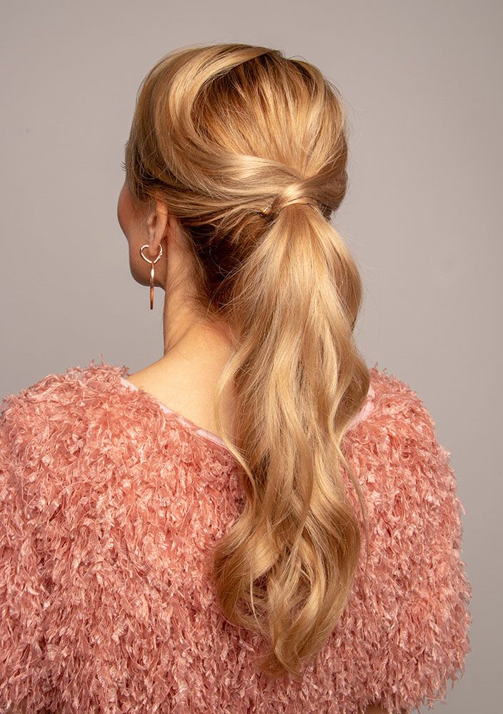 Sándor Orsi és Tóth Andi bemutatják, milyen frizurát választanak az ünnepekre -  -  - sandor orsi frizuraja, tóth andi frizurája, ünnepi frizura, Wella Deluxe Oil-infused, 